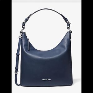 NWT Michael Kors shoulder bag.